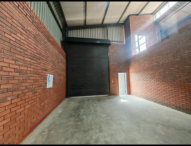 376M² WAREHOUSE TO LET IN ORMONDE